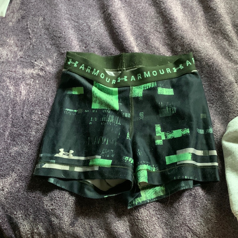 Under Armour green digital design spandex